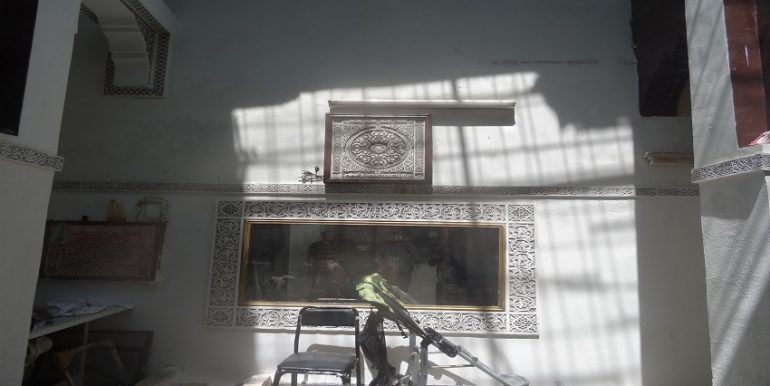 Maison avec neuf piéces