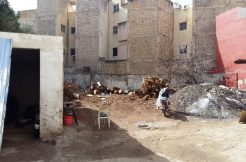 lot terrain avec des constructions à vendre