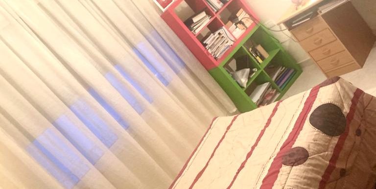 8a749eab-0756-4c51-9ea7-523a5f216f9f