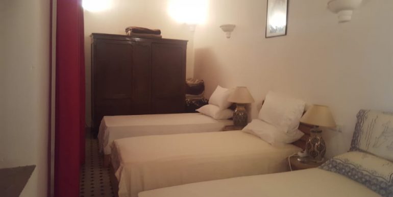 103f615e-9144-48b2-b375-1cbf85e16c44