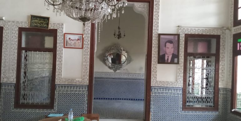 06d63ff1-2c8e-4165-9005-590dc6aa802b