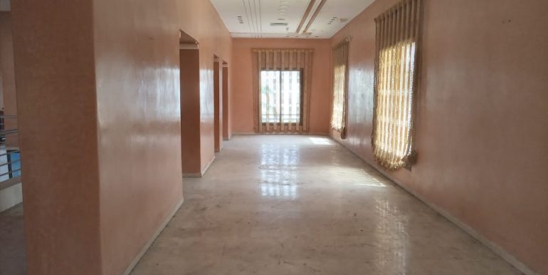 4defee71-8c8f-4c60-832a-41f1531dd498