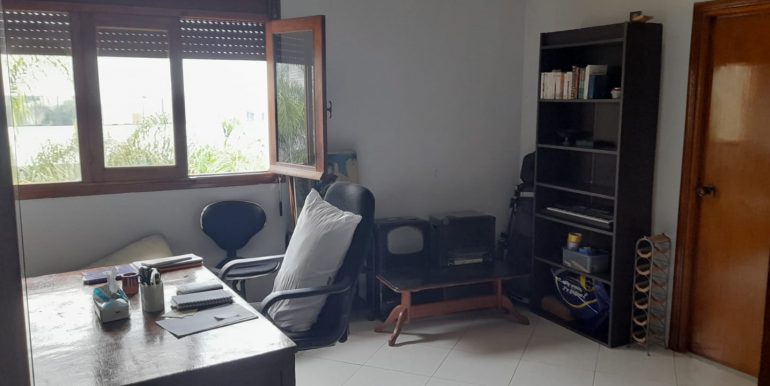 d43b0baf-c72f-40b1-aea2-b92ba13d3e83