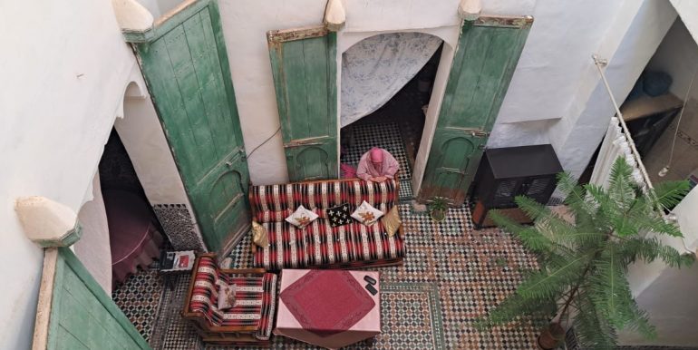 36f081d6-8f10-4118-91e8-b67d79649c76