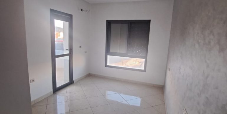 ef1d059c-8c23-4970-8a1b-8bb5794cb781