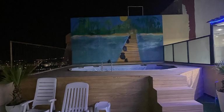 2da694af-6bf3-4f44-b6b9-285e635ee52a