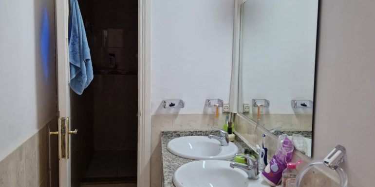 e1c0501f-1fe3-46ad-94e0-97a781aed165