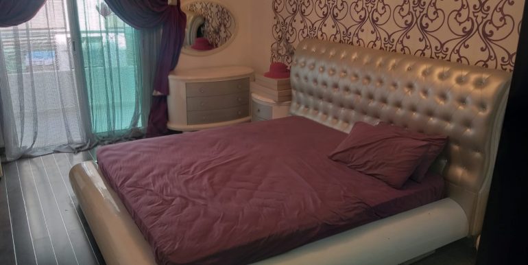 f3f9f395-8d8f-4bcd-a792-a71ddb86cc76