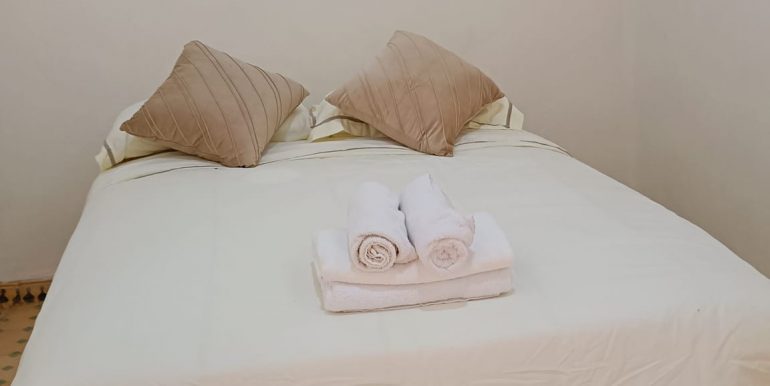 b4d76405-78aa-4e73-b1cf-823c754fcb7a