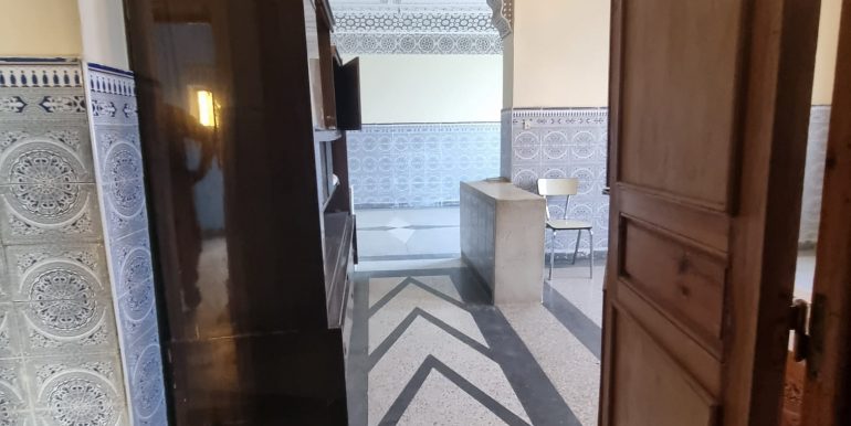 f1554124-9403-4ac9-967a-2b9504e933e6