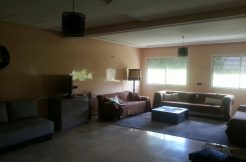 Appartement meublé avec trois chambres à louer