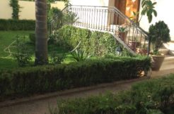 Belle villa avec jardins