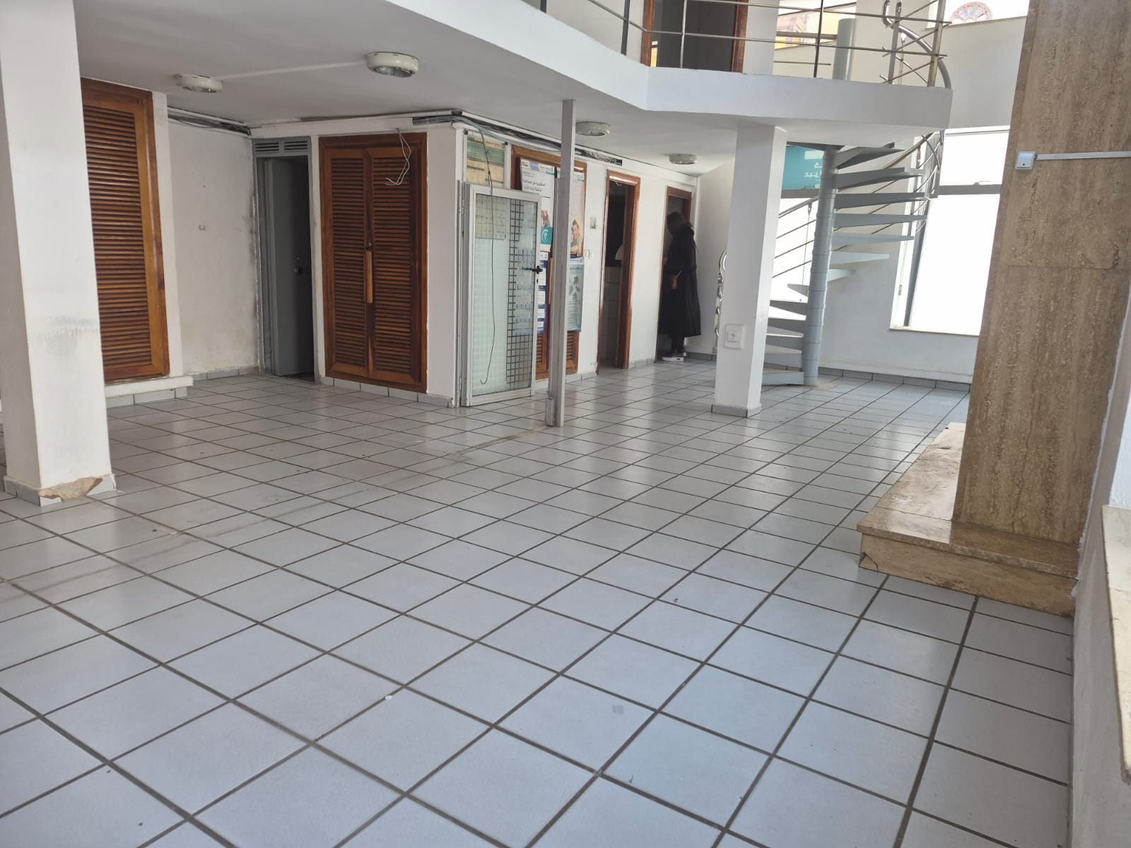 Locale commercial à vendre clé 