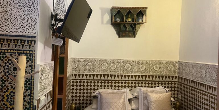 7c32a93e-be7b-43c5-af6d-bb1ddf597390